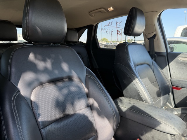 2020 Ford Escape SEL photo 3