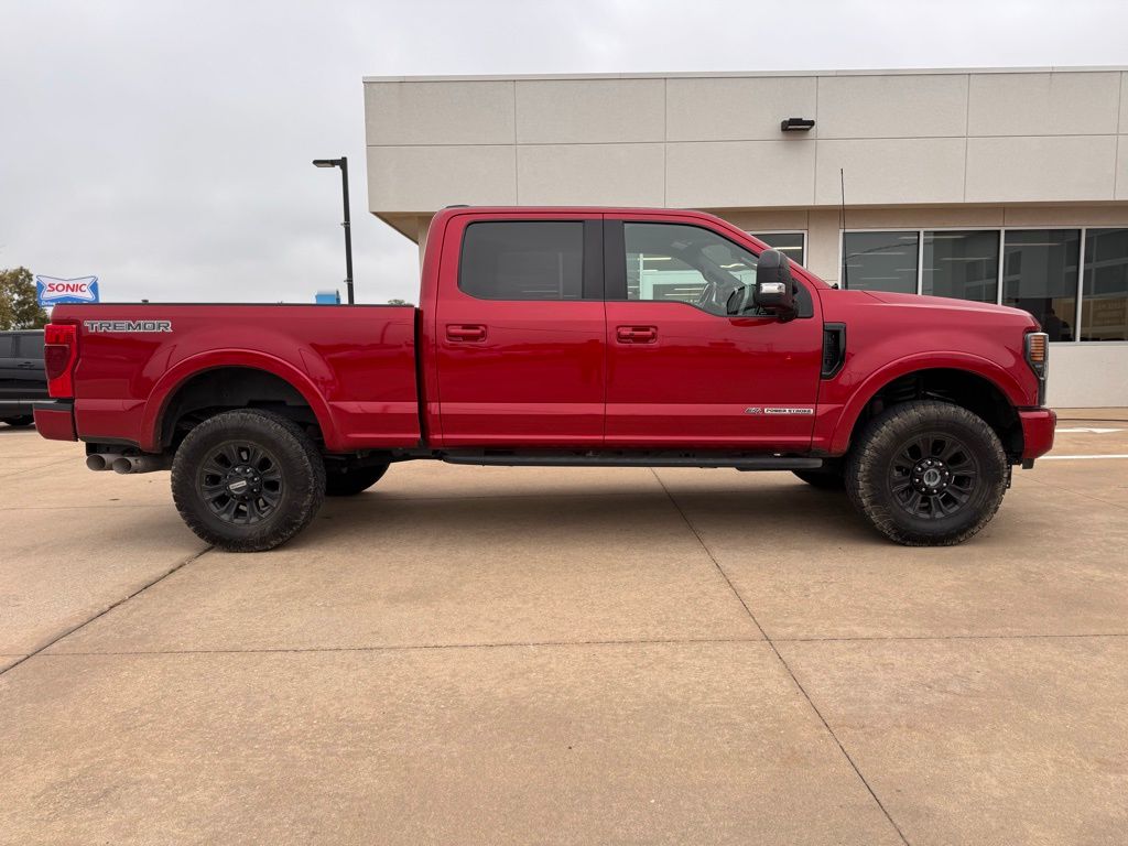 2022 Ford F-250 photo 2