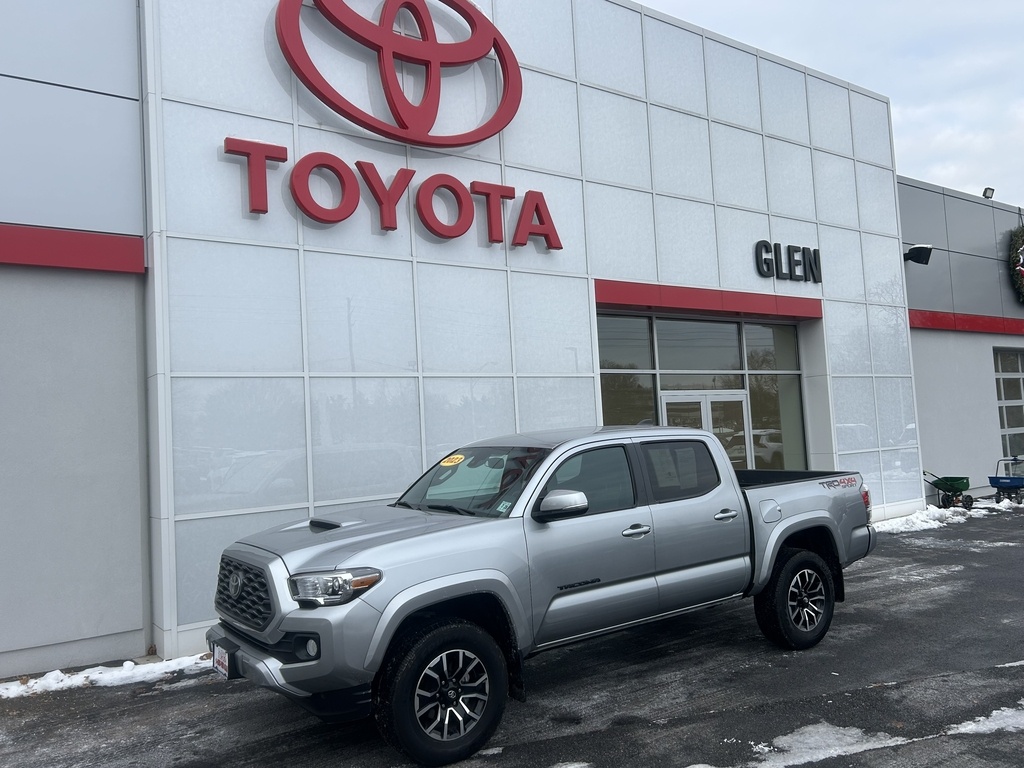 2023 Toyota Tacoma TRD Sport's photo