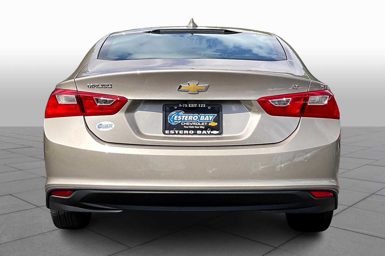 2023 Chevrolet Malibu 1LT photo 4