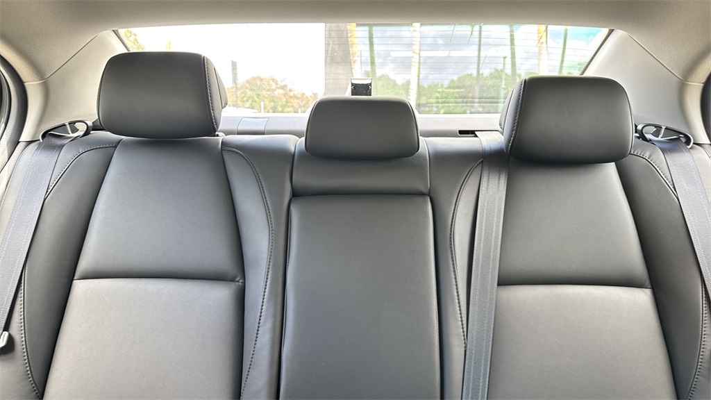 2025 Mazda Mazda3 2.5 Select Sport photo 18