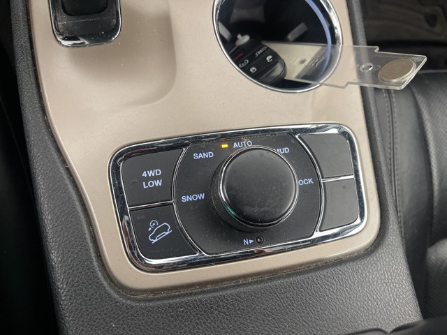 2015 Jeep Grand Cherokee Limited photo 26
