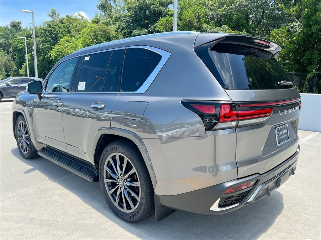 2025 Lexus LX 600 F SPORT Handling photo 2