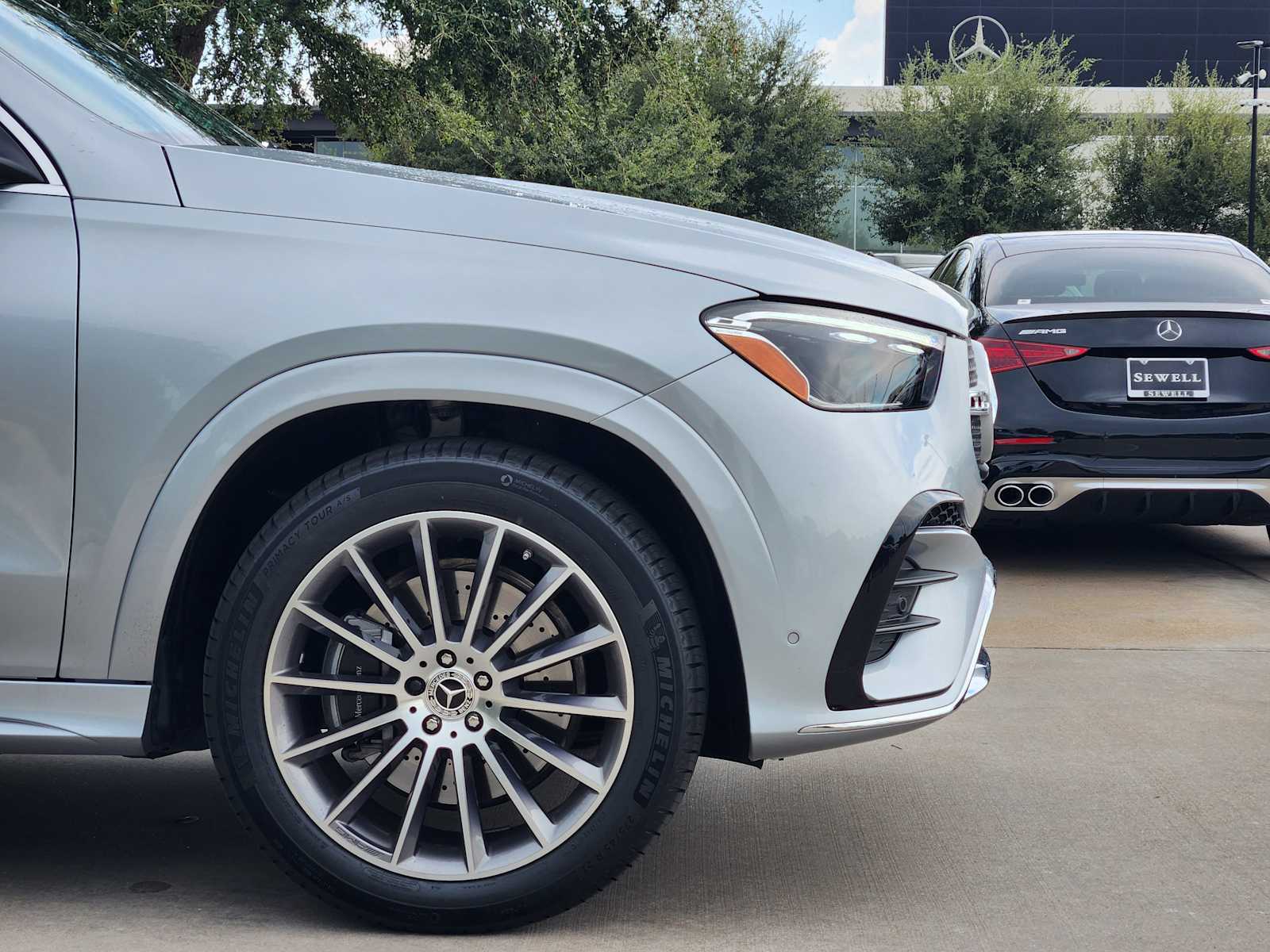 2024 Mercedes Benz GLE 450 4MATIC photo 5
