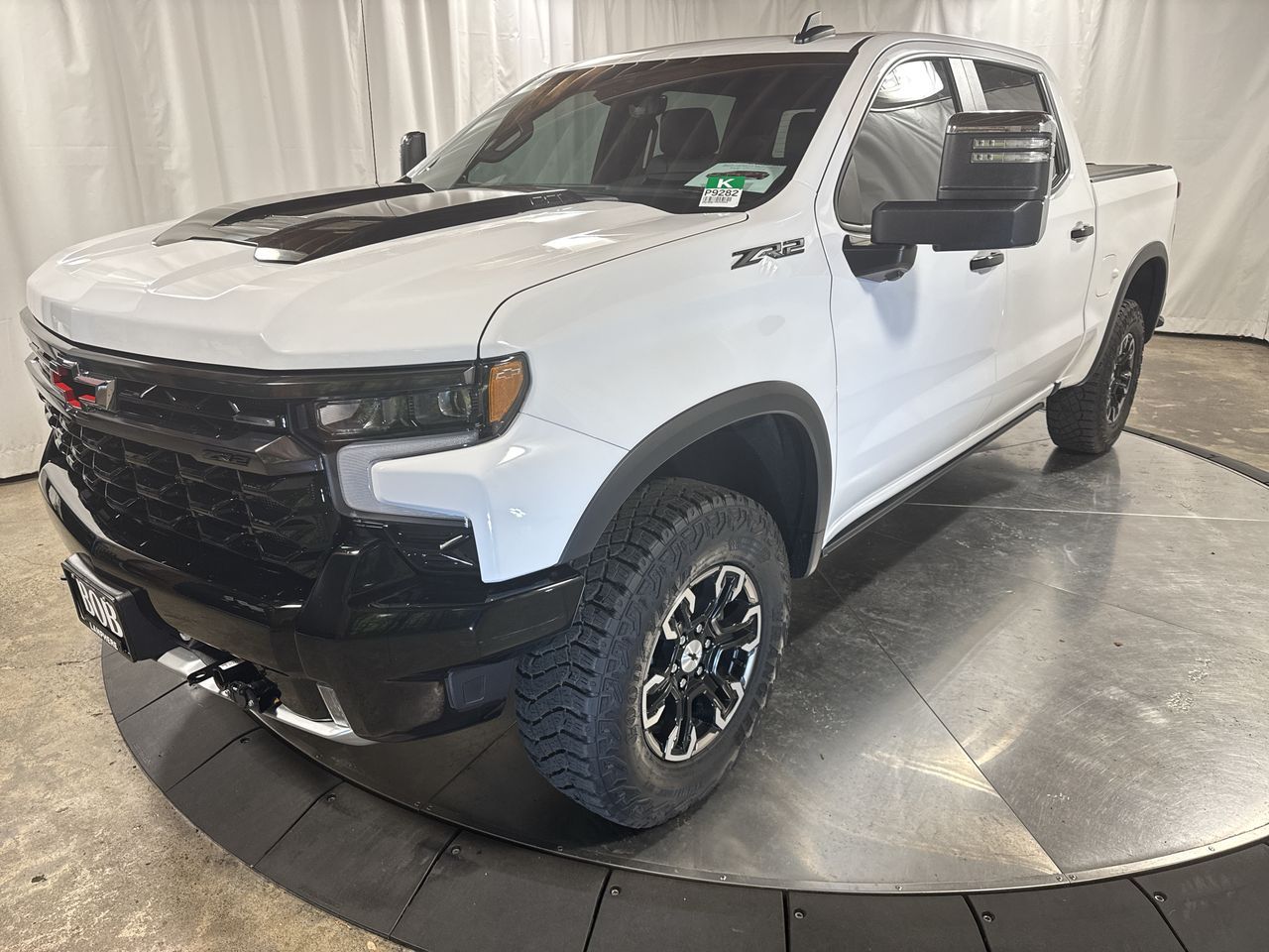 2024 Chevrolet Silverado 1500 ZR2's photo