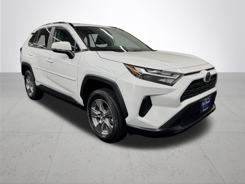 2023 Toyota RAV4 Hybrid LE photo 7