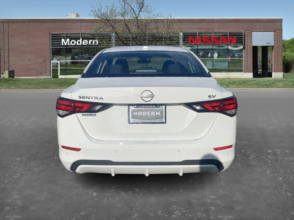 2024 Nissan Sentra SV photo 3