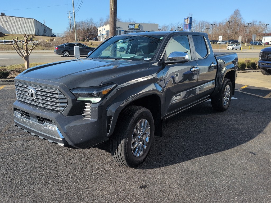 2024 Toyota Tacoma Limited's photo