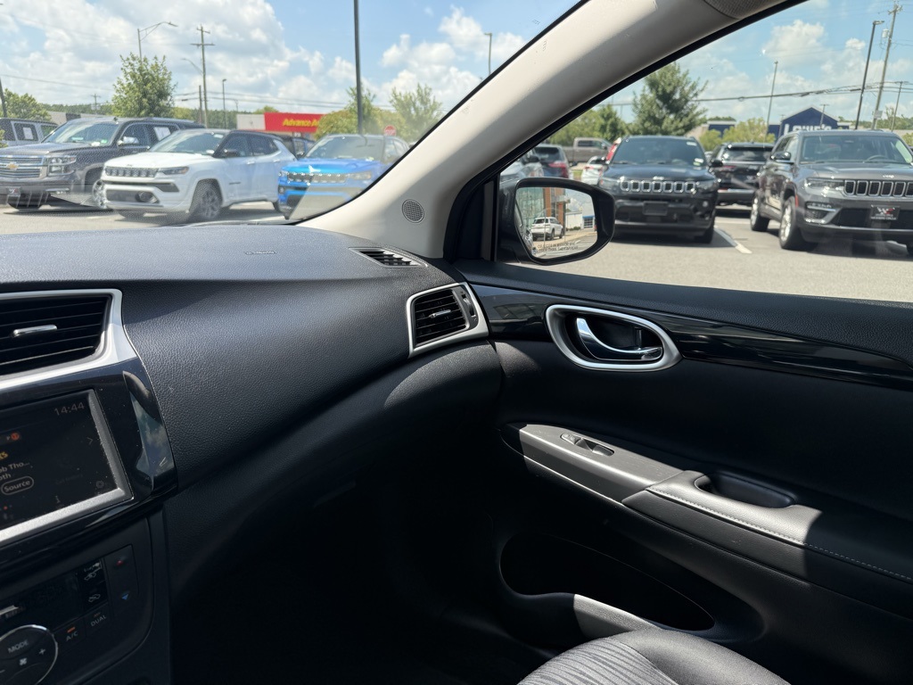 2019 Nissan Sentra SV photo 20