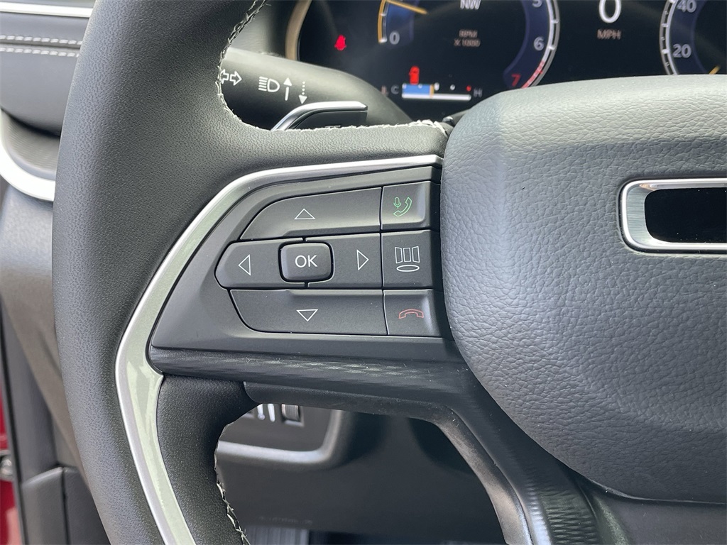 2025 Jeep Grand Cherokee Laredo photo 19