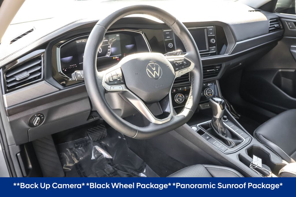2023 Volkswagen Jetta 1.5T SE photo 3