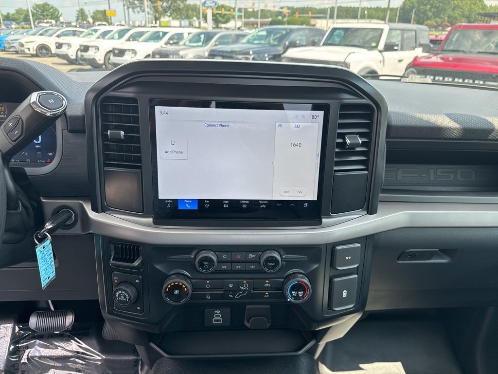 2025 Ford F-150 XL photo 16