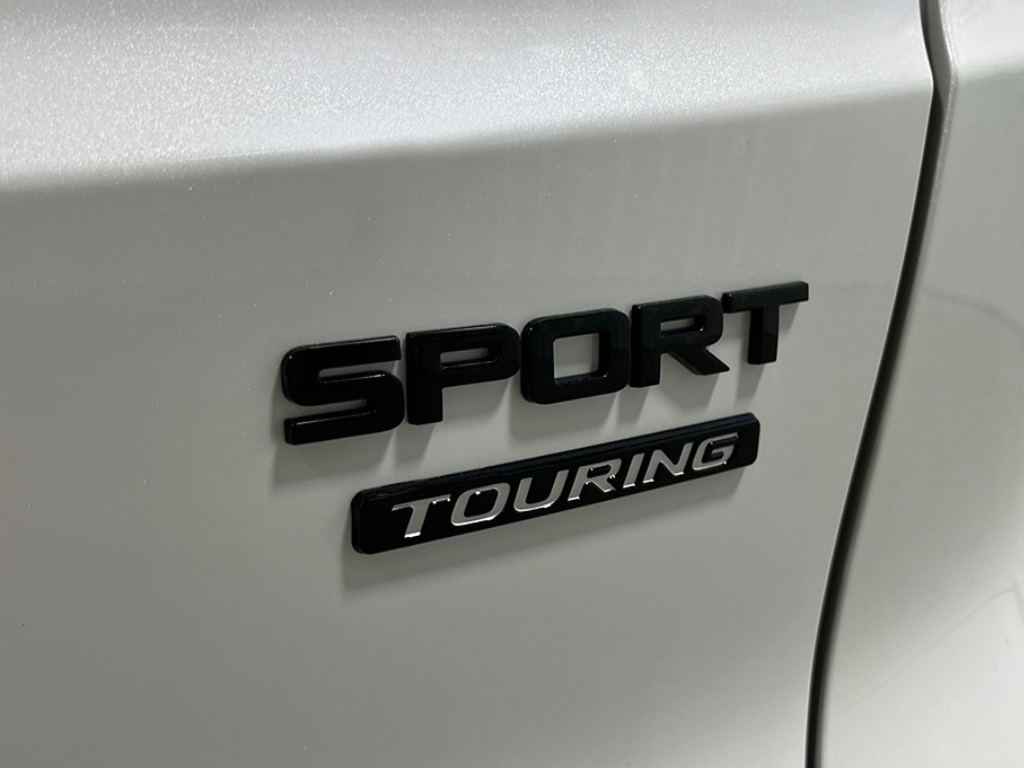 2026 Honda CR-V Hybrid Sport Touring photo 4