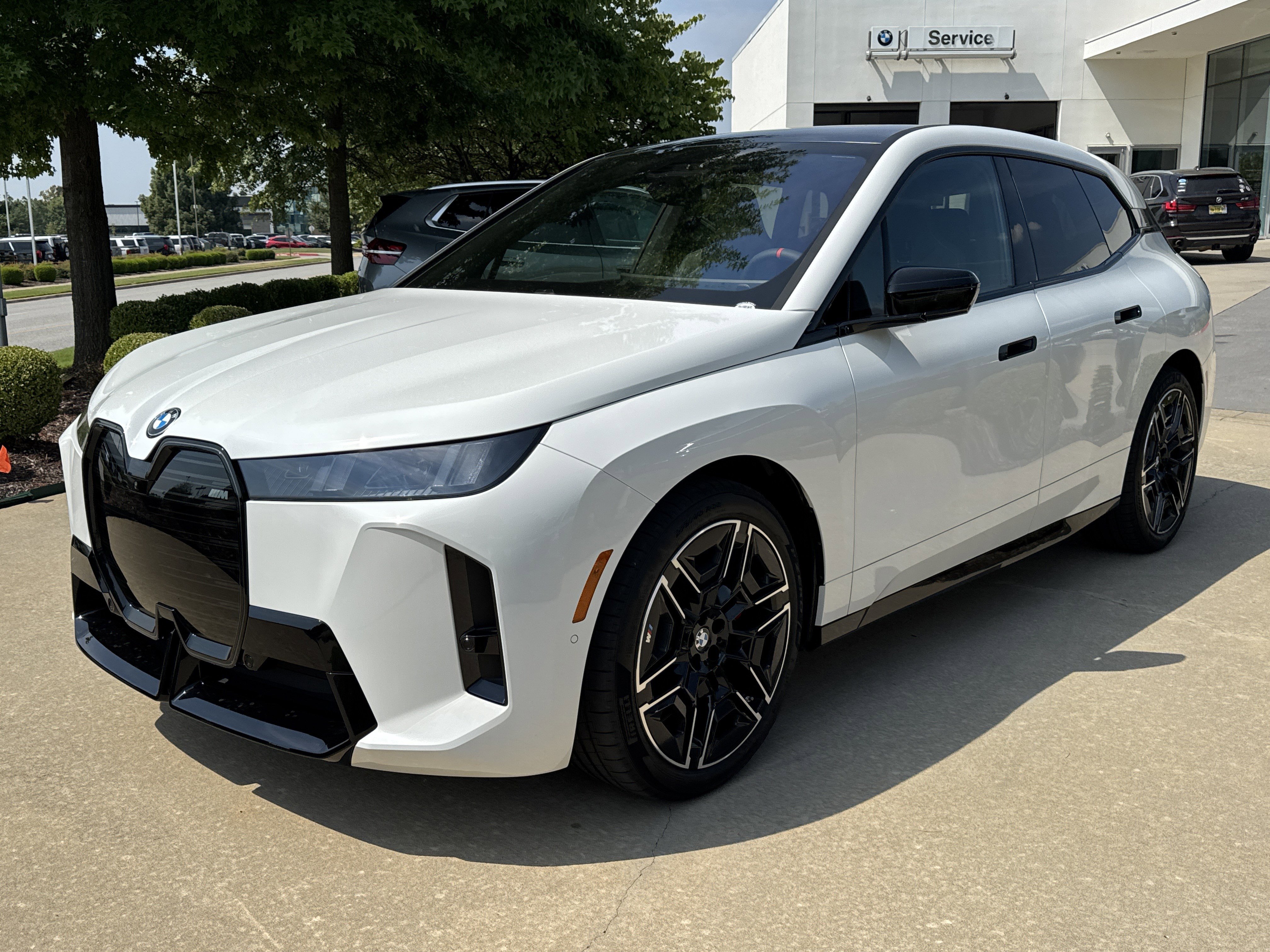 2026 BMW iX M70's photo