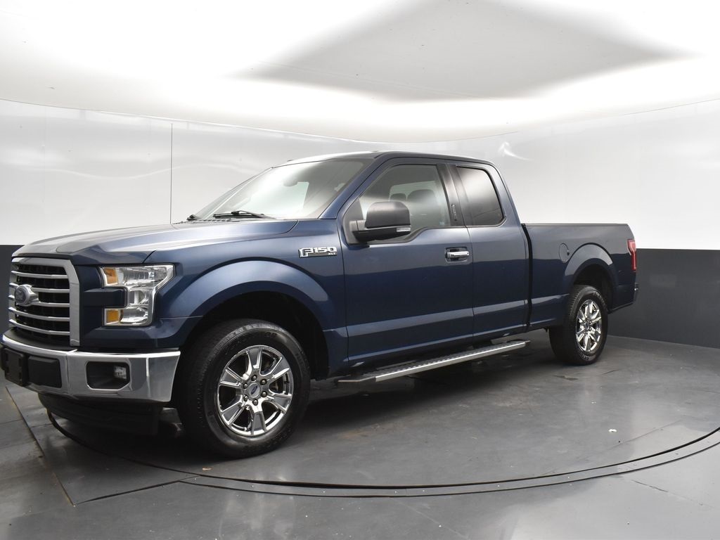 2017 Ford F-150 XLT photo 2