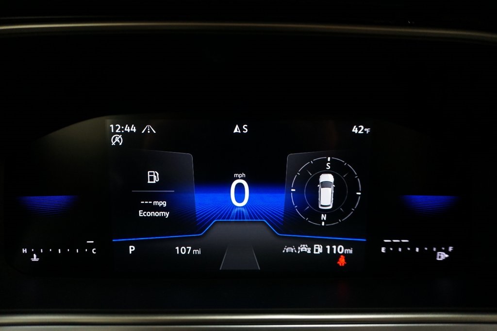 2025 Volkswagen Taos SE photo 24