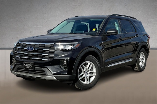 2025 Ford Explorer Active's photo