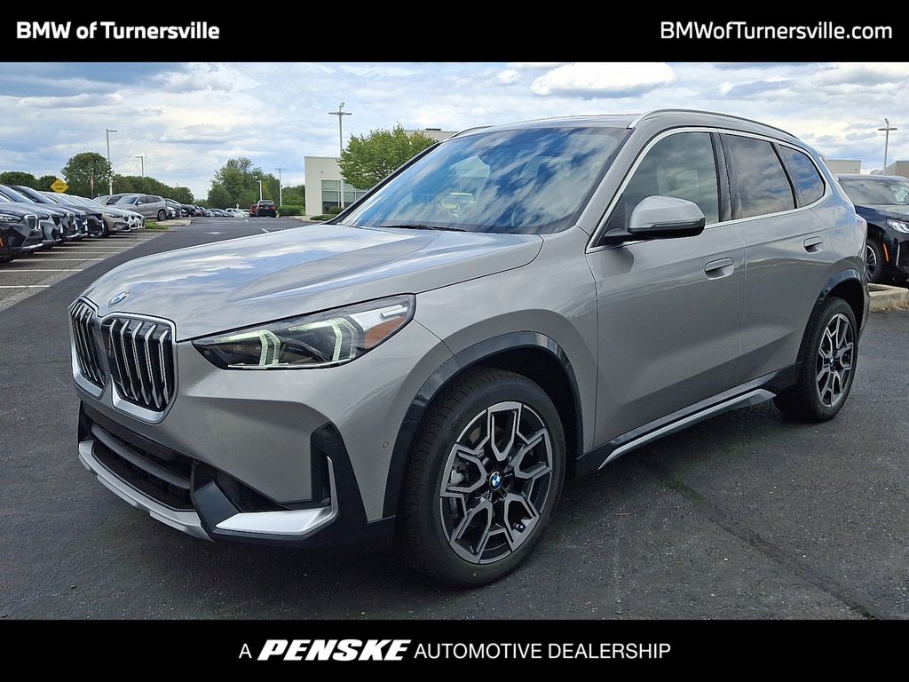 2026 BMW X1 28i's photo