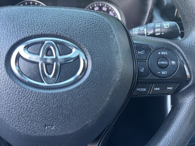 2019 Toyota RAV4 XLE photo 27