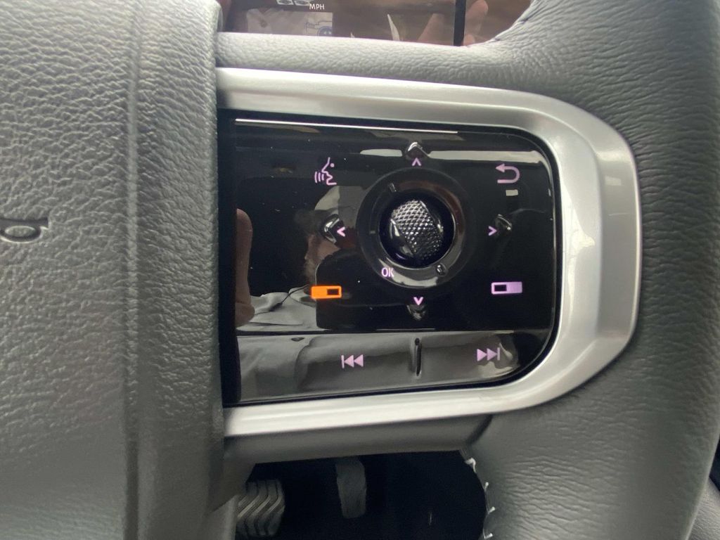 2025 Nissan Armada Platinum photo 23