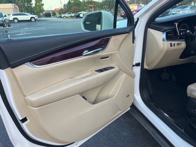 2017 Cadillac XT5 Luxury photo 5