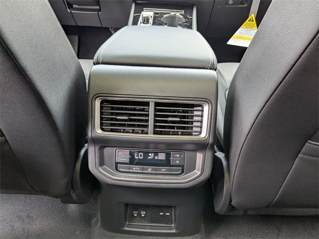 2026 Volkswagen Atlas SEL photo 15