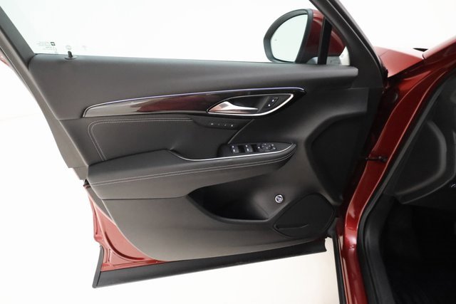 2023 Buick Envision Essence photo 7