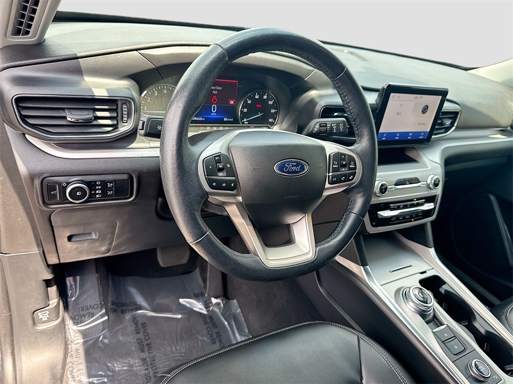 2023 Ford Explorer XLT photo 4