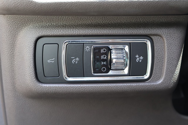 2022 Lincoln Corsair Standard photo 15