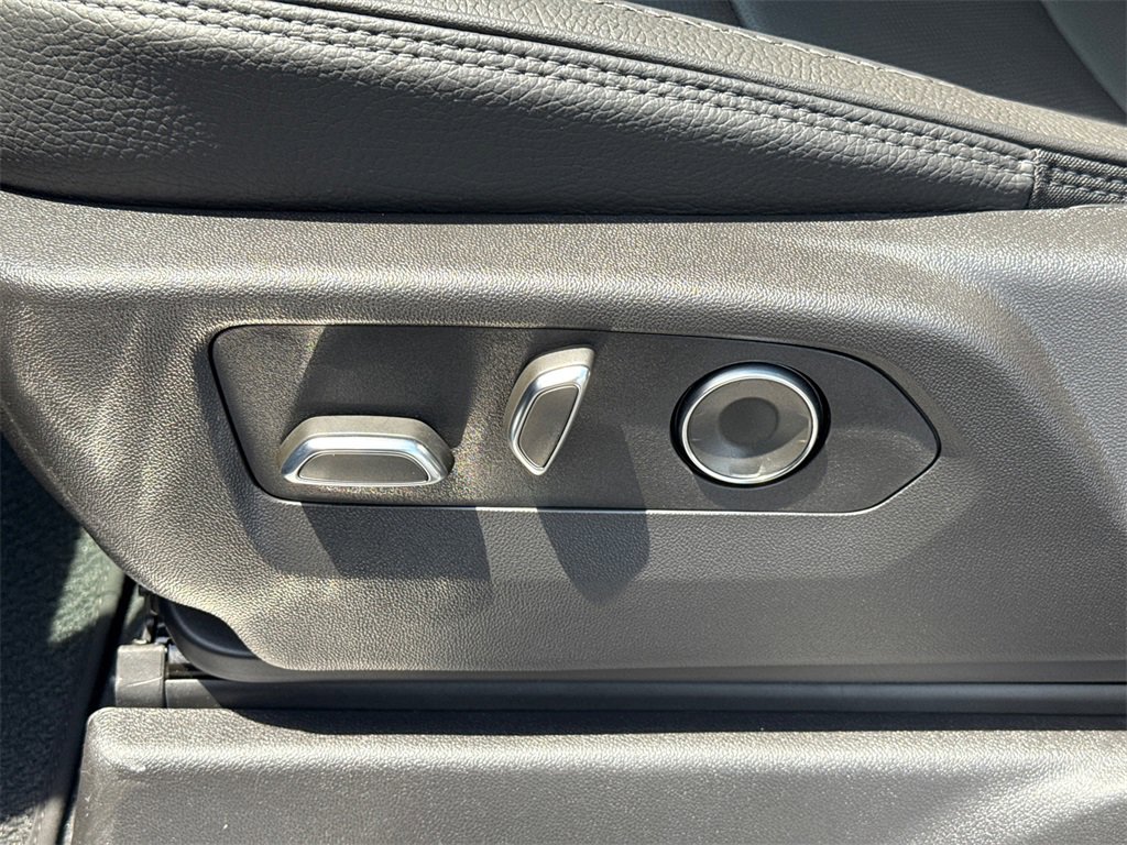 2025 Gmc Sierra Denali photo 17