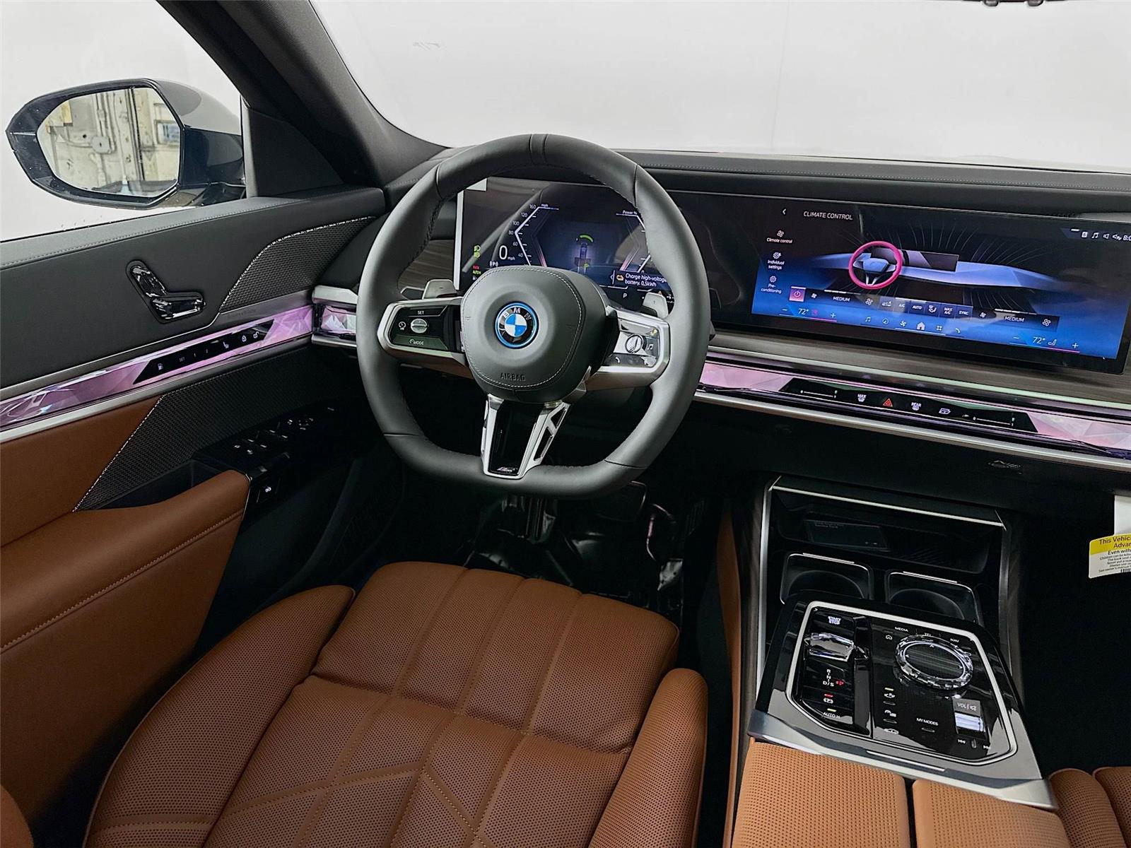 2026 Bmw 750e photo 24