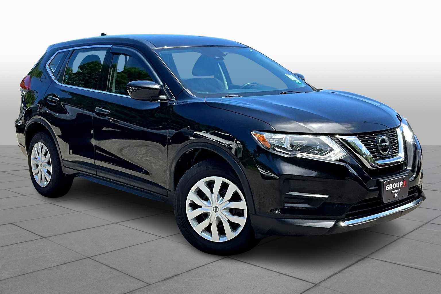 2020 Nissan Rogue S photo 2