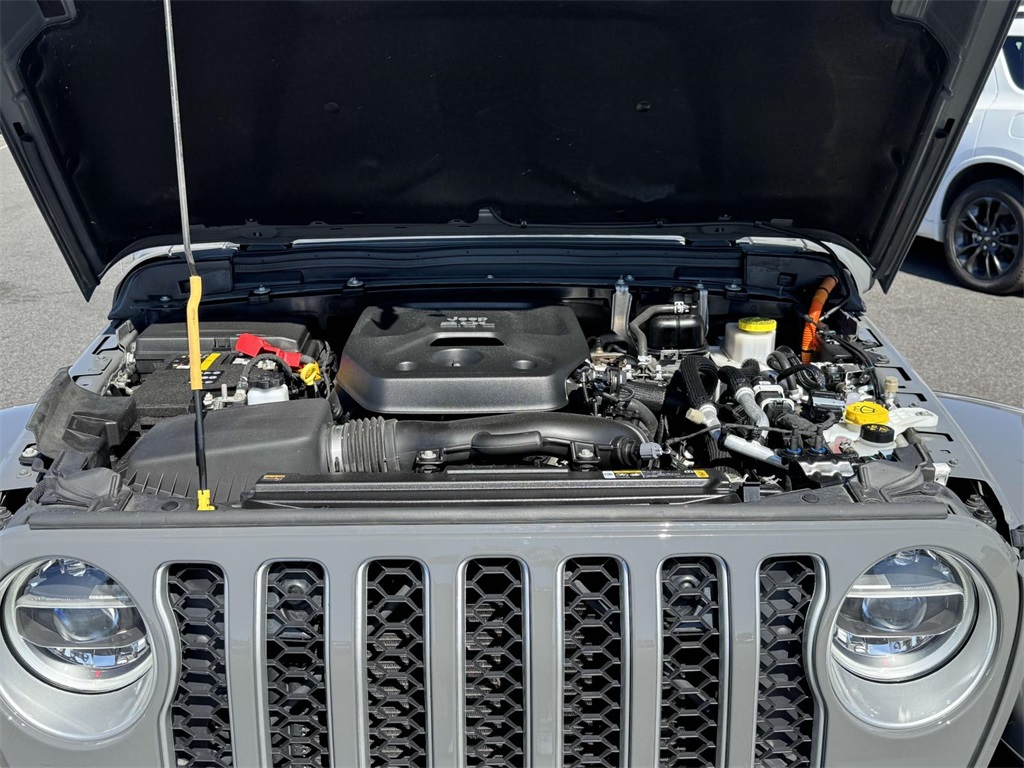 2022 Jeep Wrangler Unlimited Sahara 4xe photo 11