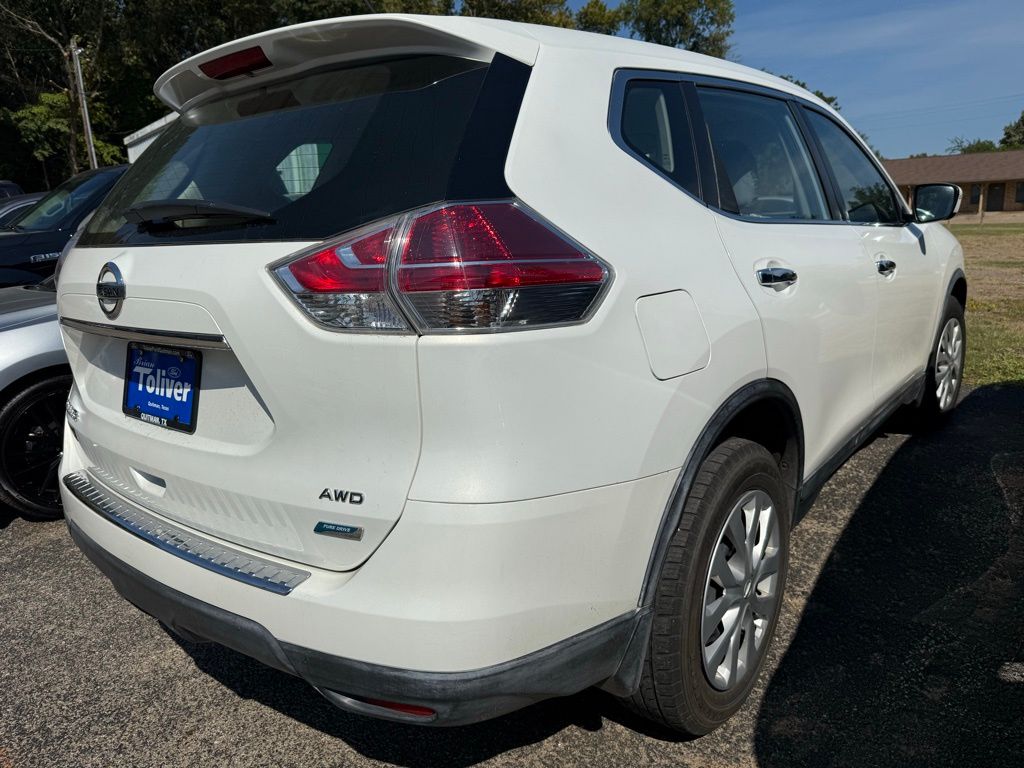 2014 Nissan Rogue S photo 3