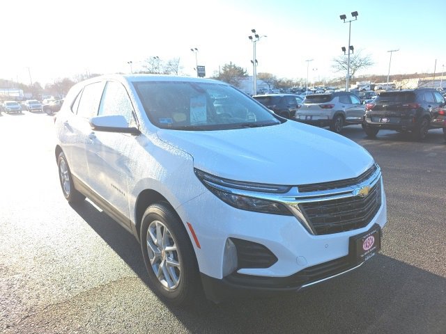 2023 Chevrolet Equinox LT's photo