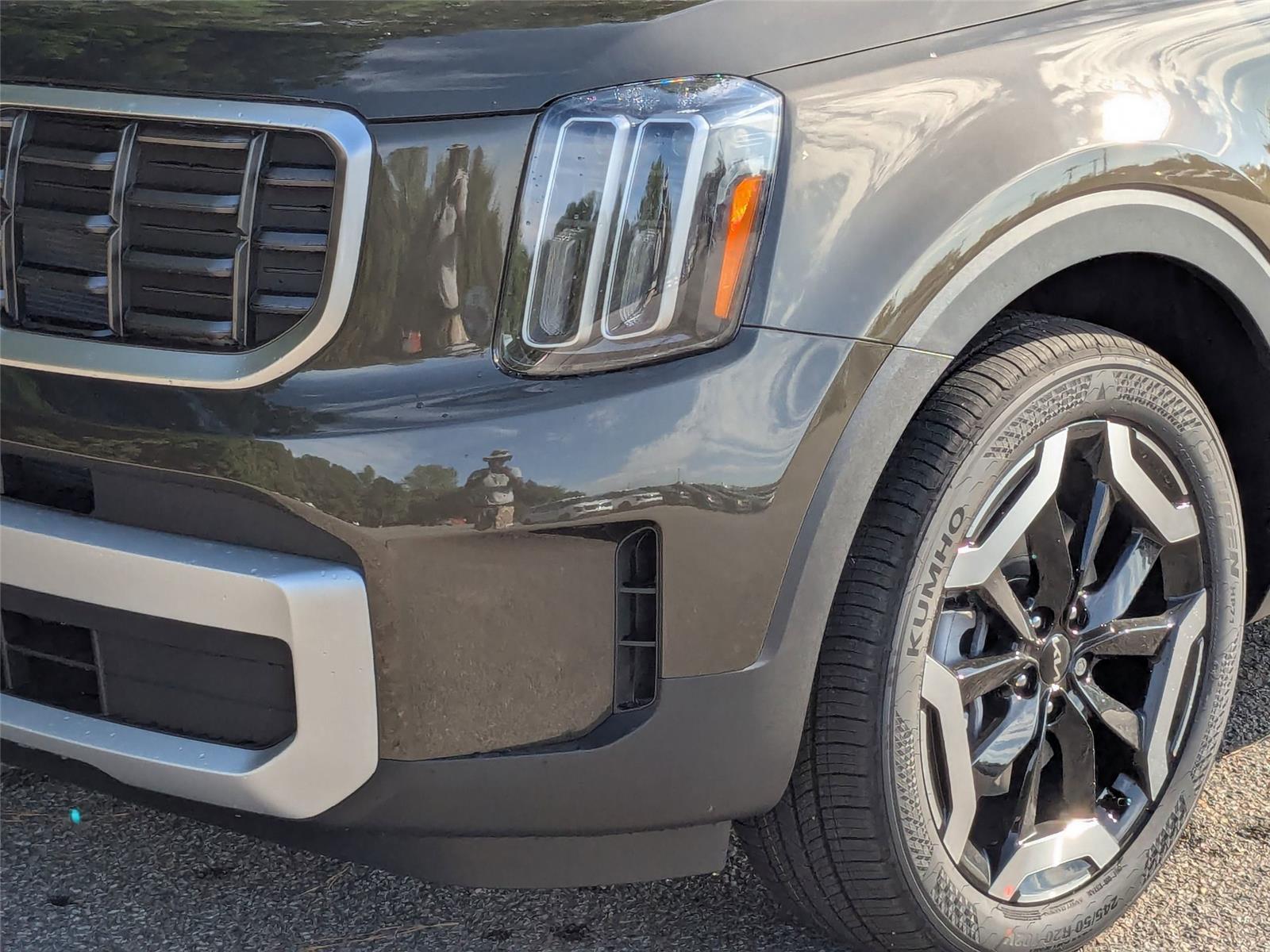 2025 Kia Telluride S photo 2