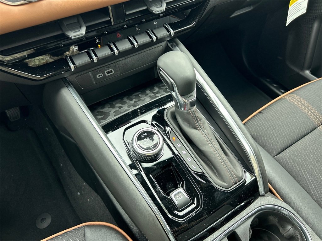 2026 GMC CANYON - Image 24