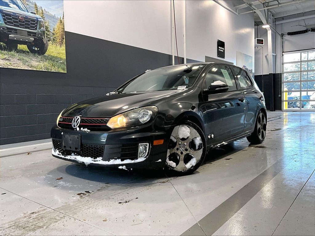 2012 Volkswagen Golf GTI Base photo 3