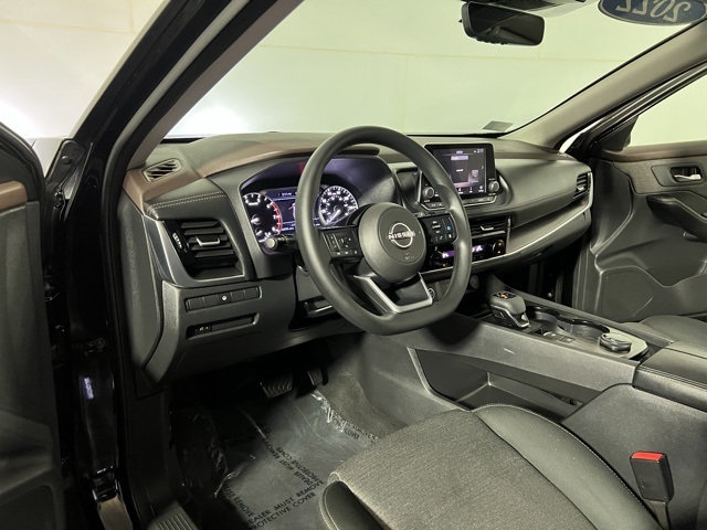 2022 Nissan Rogue SV photo 19