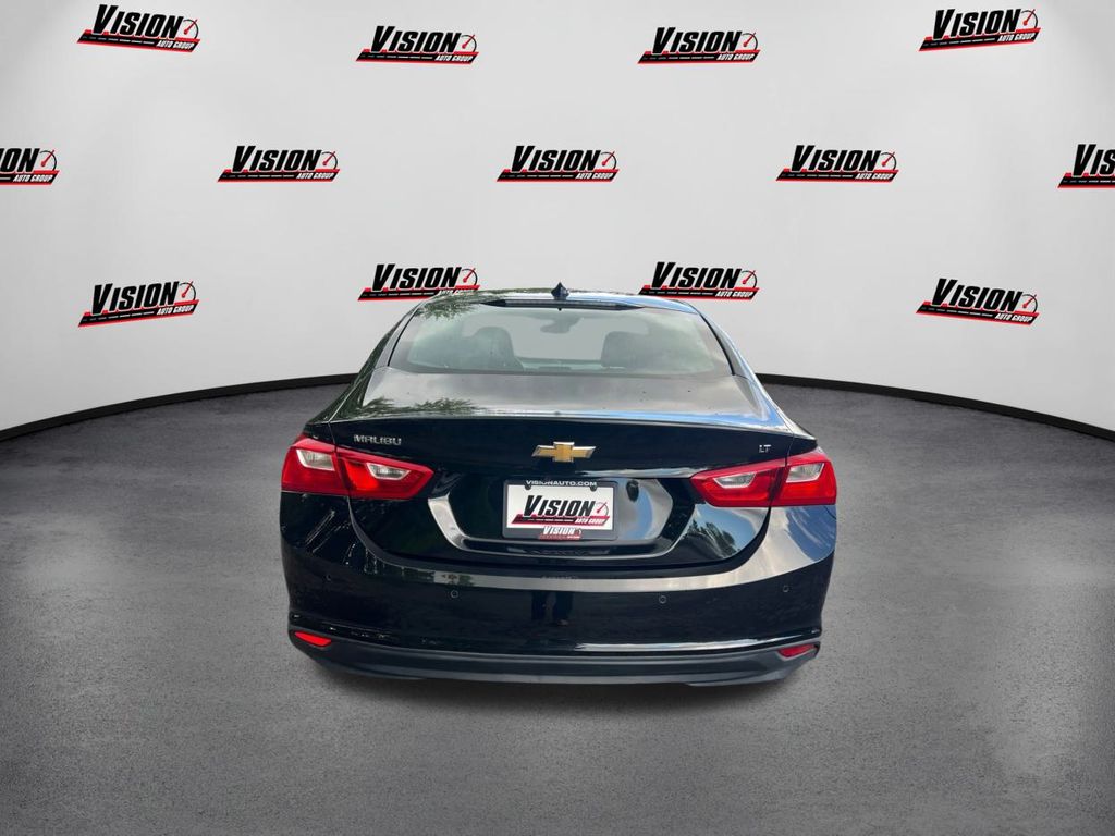 2025 Chevrolet Malibu 1LT photo 6