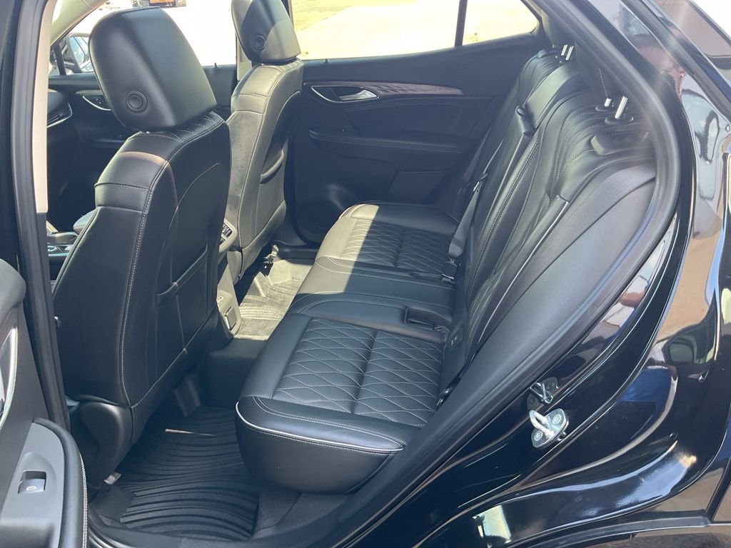 2023 Buick Envision Avenir photo 23