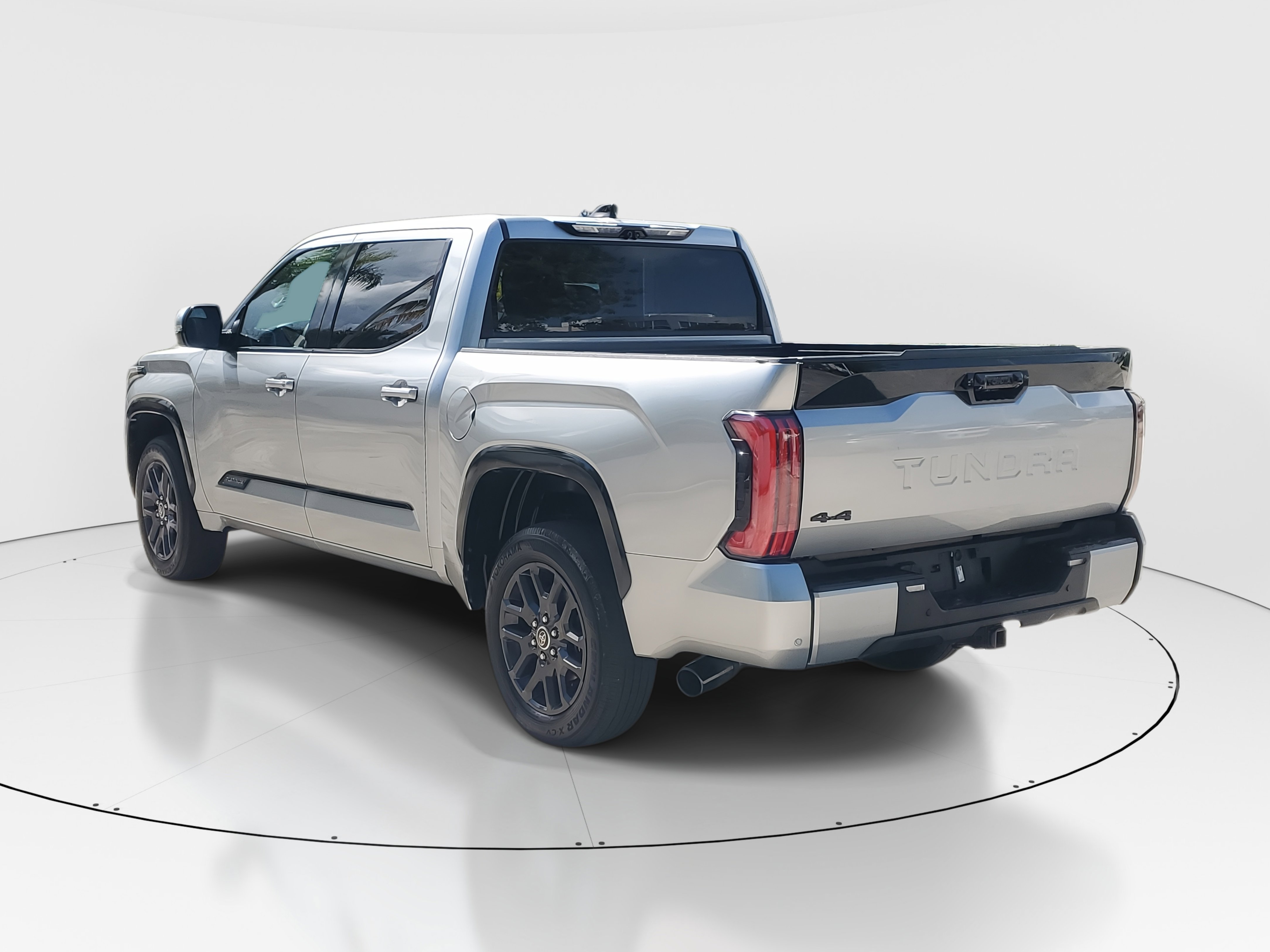 2023 Toyota Tundra Platinum photo 5