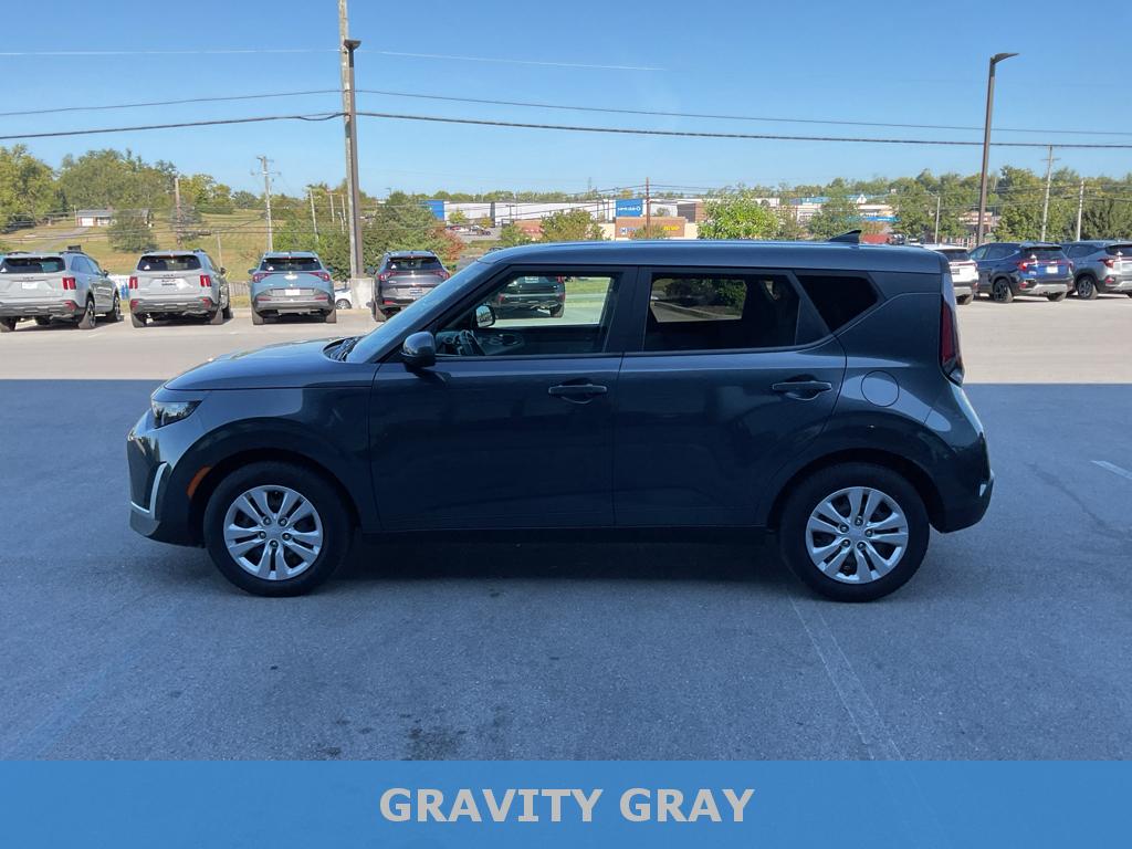 2023 Kia Soul LX photo 4