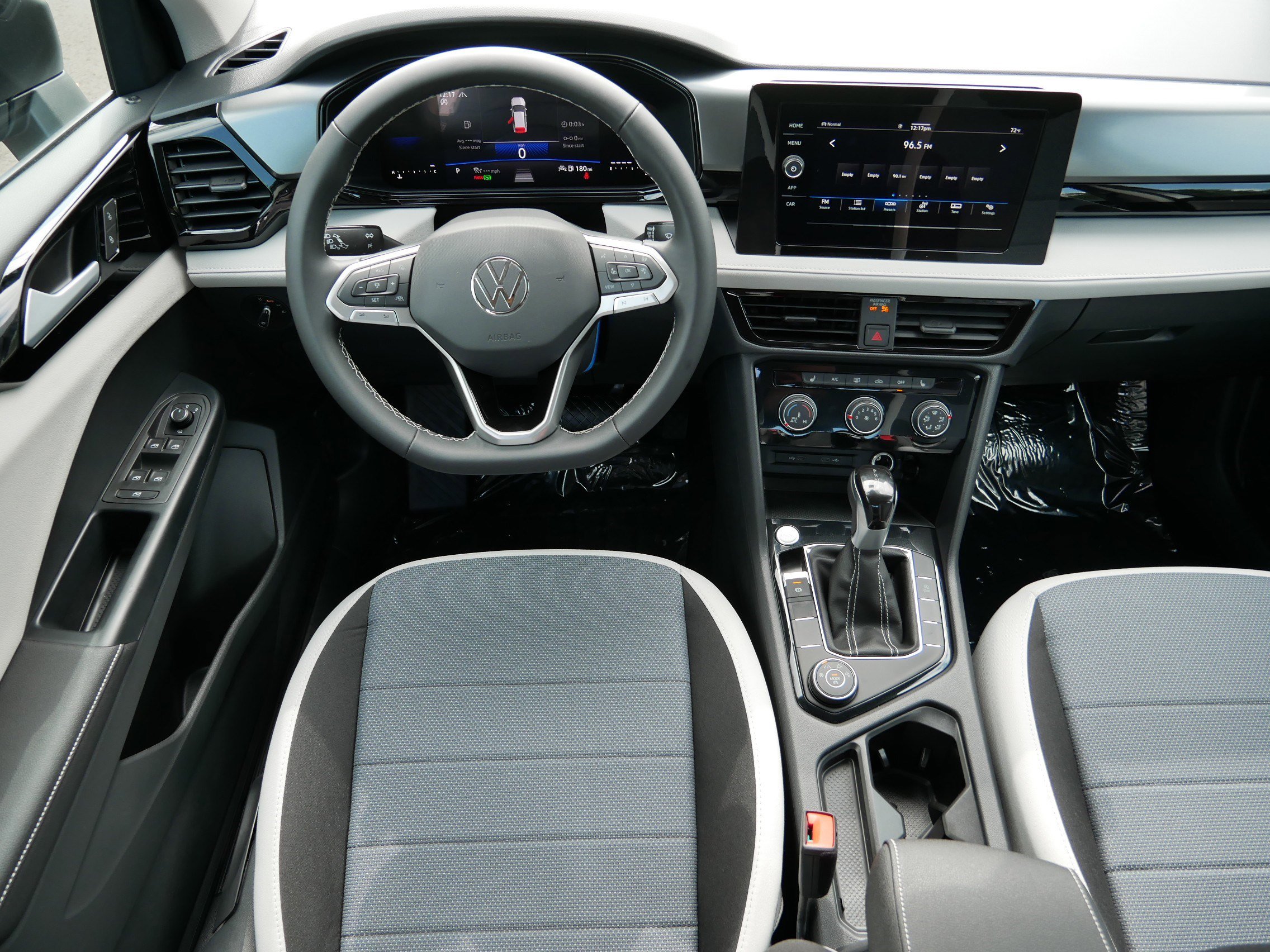 2025 Volkswagen Taos S photo 9