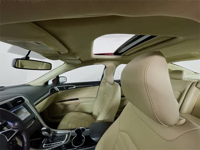 2014 Ford Fusion SE photo 10