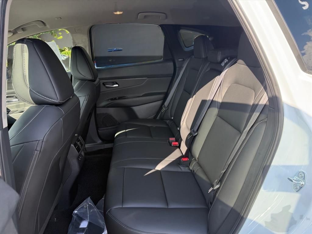 2025 Nissan Murano SV photo 14