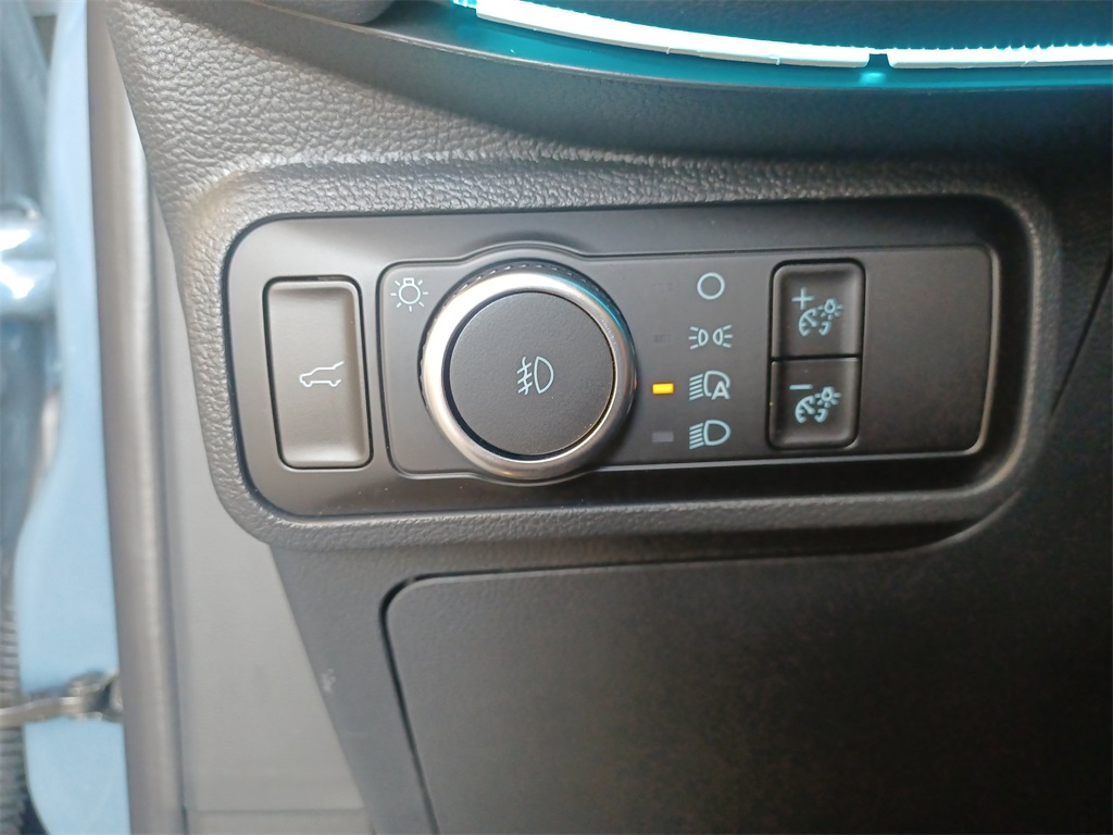 2025 Ford Explorer ST photo 24