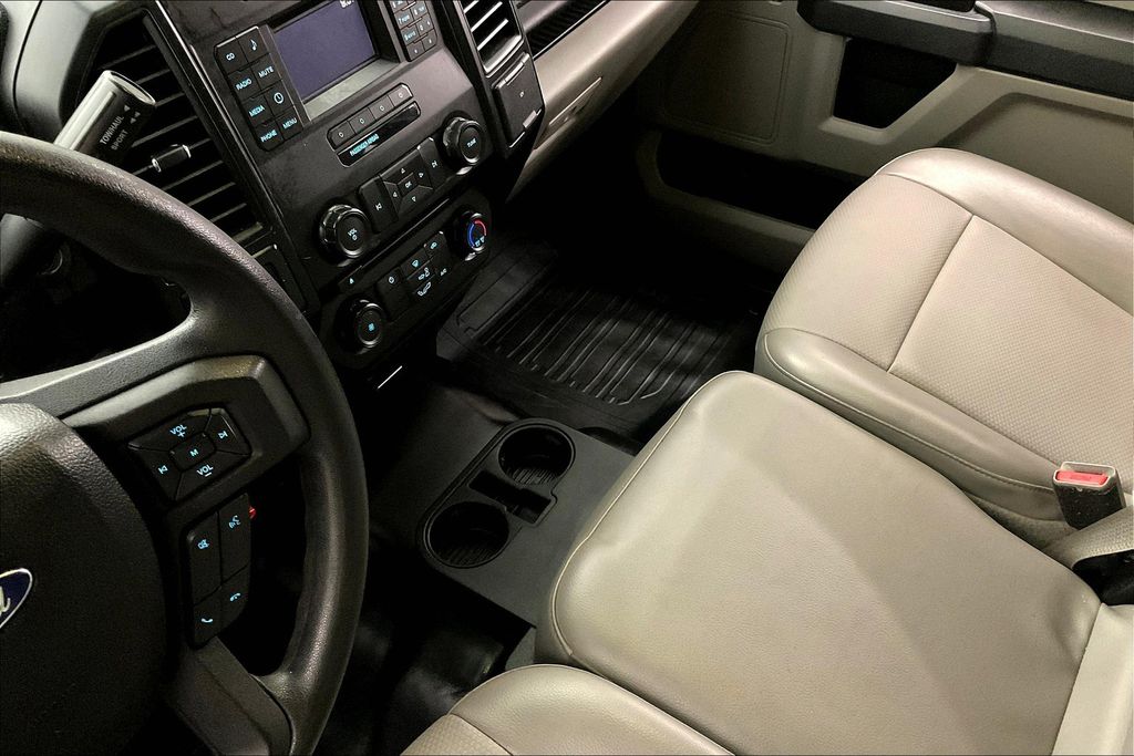 2016 Ford F-150 XL photo 15