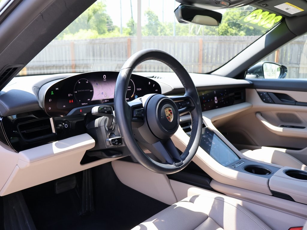 2023 Porsche Taycan 4S photo 4