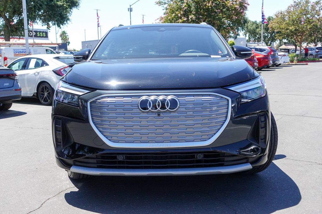 2023 Audi Q4 40 E-tron Premium Plus photo 2